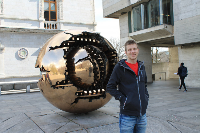 We both love history, so Dublin was right up out alley. We weren't really sure what the sculpture in this picture was, but Dave thought it looks like the Death Star on Star Wars. Dave's favorite movie series. 