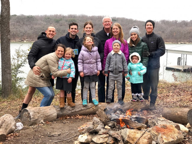 Most winters Rachel's family travels to a lake house together to celebrate Christmas! 