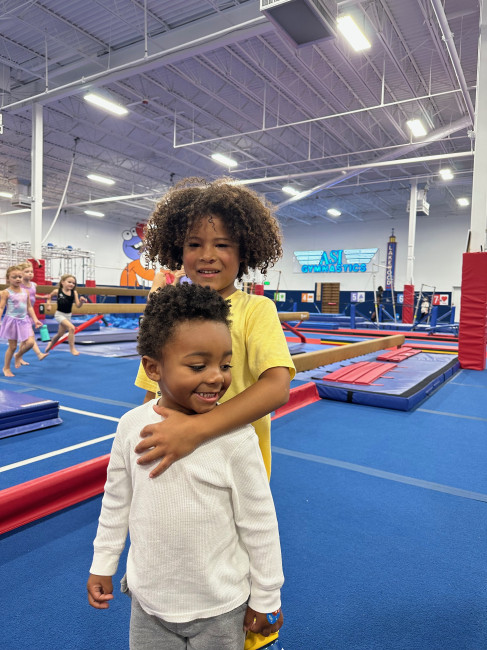Miles is absolutely loving an America Ninja Warrior class at our local gymnasium and Wesley has just started gymnastics. It's amazing to see them learn new skills & grow in their understandings of their bodies' capabilities.