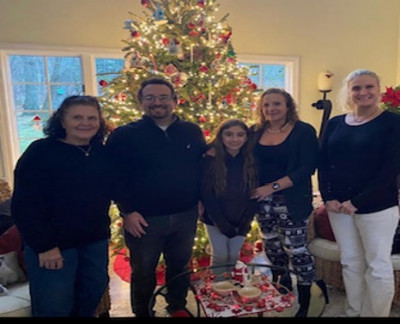 Visiting family on Christmas night or the day after is always fun.  This is a picture of my Aunt's family who live in Connecticut.
