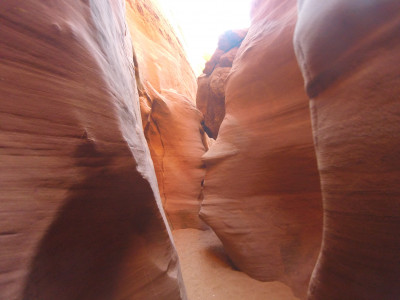 Unreal how beautiful the slot canyons are.