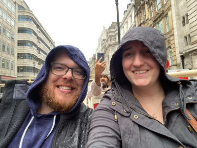 A rainy bus tour around London
