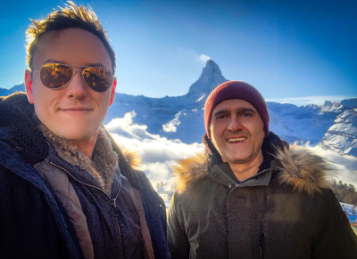 Jamie (left) and Nico (right) about to hit the slopes in Switzerland.