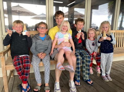 Charlie adores children and we are so lucky to have so many nieces and nephews. From right to left: Claire (4) Rosie (3), Chad (10), Ellie (4), Luke (7) and Frank (5) with Charlie