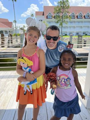 A Disney Vacation! Brian and the girls!